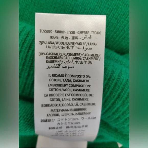 Gucci Green Wool Cashmere Jumper with detachable flower